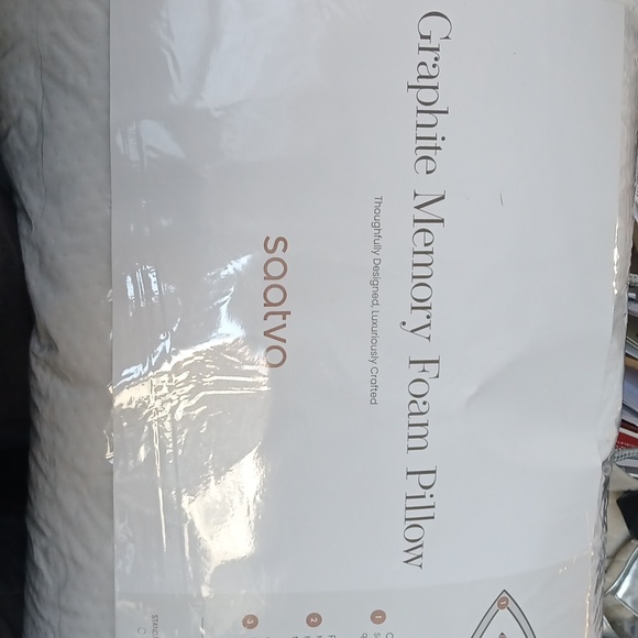 1 Graphite Memory Foam Pillow - Picture 2 of 8